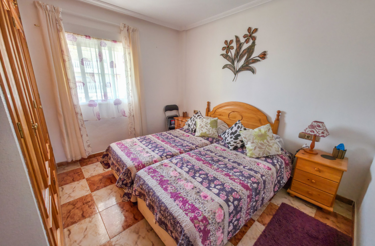Odsprzedaż - Mieszkanie w bloku - Cabo Roig - Costa Blanca