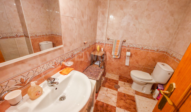 Odsprzedaż - Mieszkanie w bloku - Cabo Roig - Costa Blanca