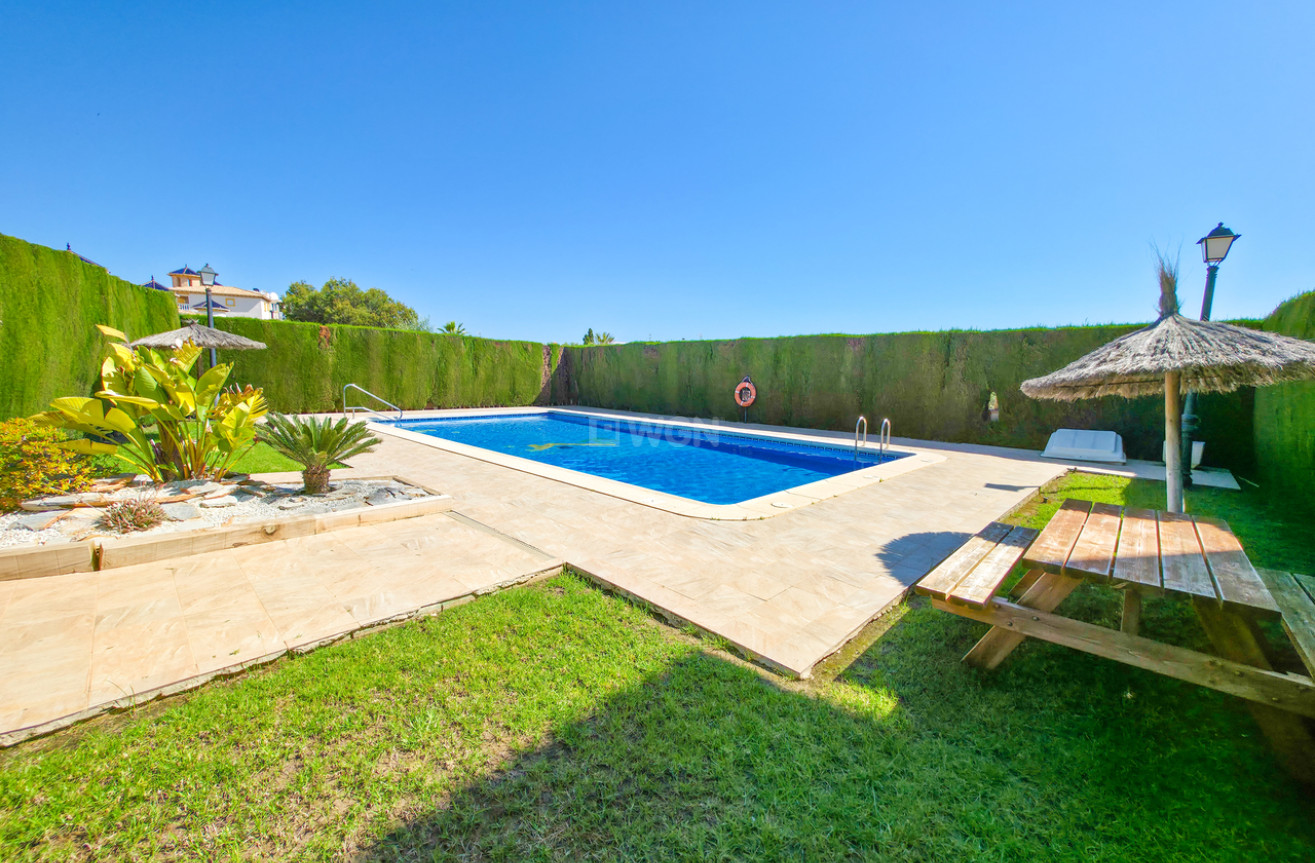 Odsprzedaż - Mieszkanie w bloku - Cabo Roig - Costa Blanca