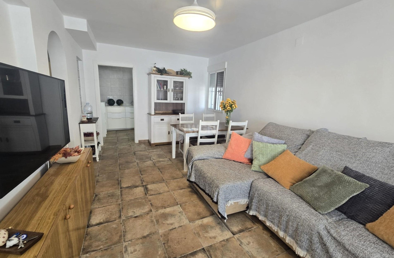 Odsprzedaż - Kamienica - Torrevieja - Los Altos