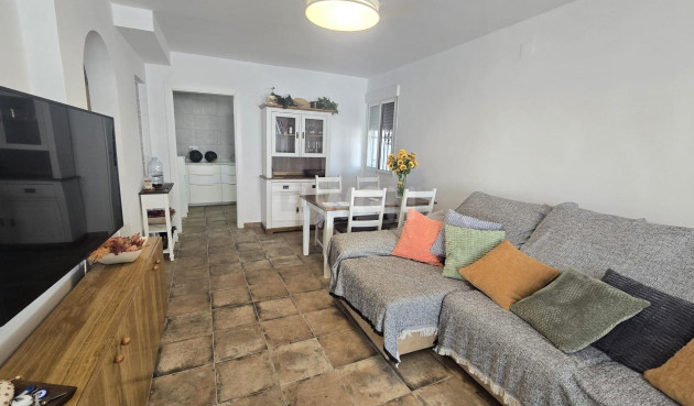 Odsprzedaż - Kamienica - Torrevieja - Los Altos