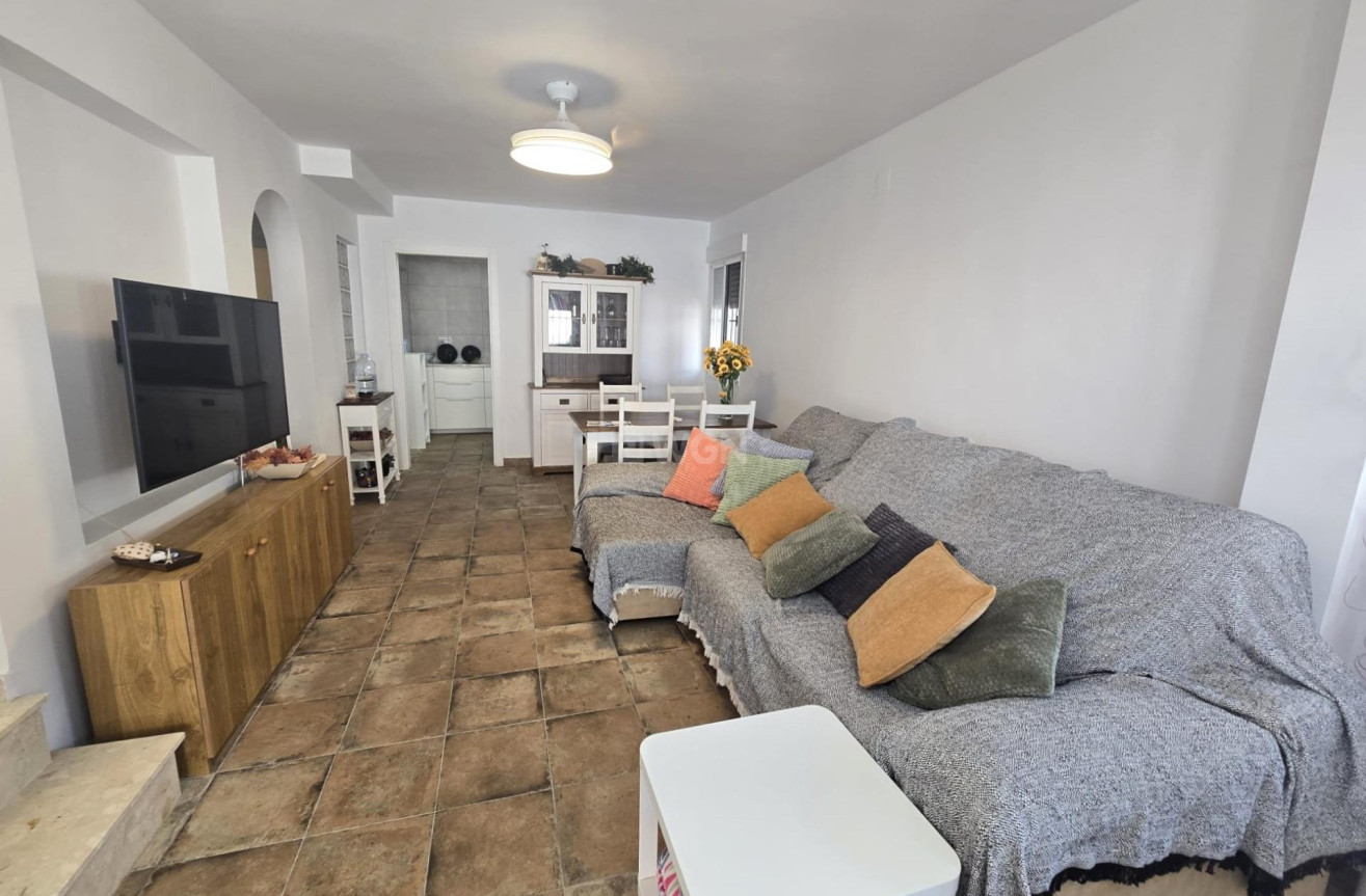 Odsprzedaż - Kamienica - Torrevieja - Los Altos
