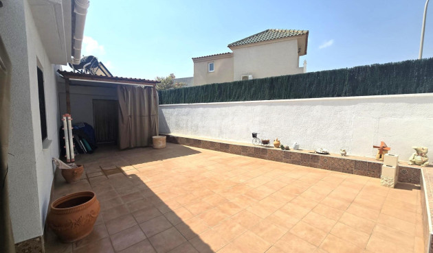 Odsprzedaż - Kamienica - Torrevieja - Los Altos