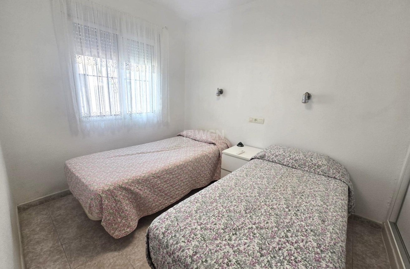 Odsprzedaż - Kamienica - Torrevieja - Los Altos