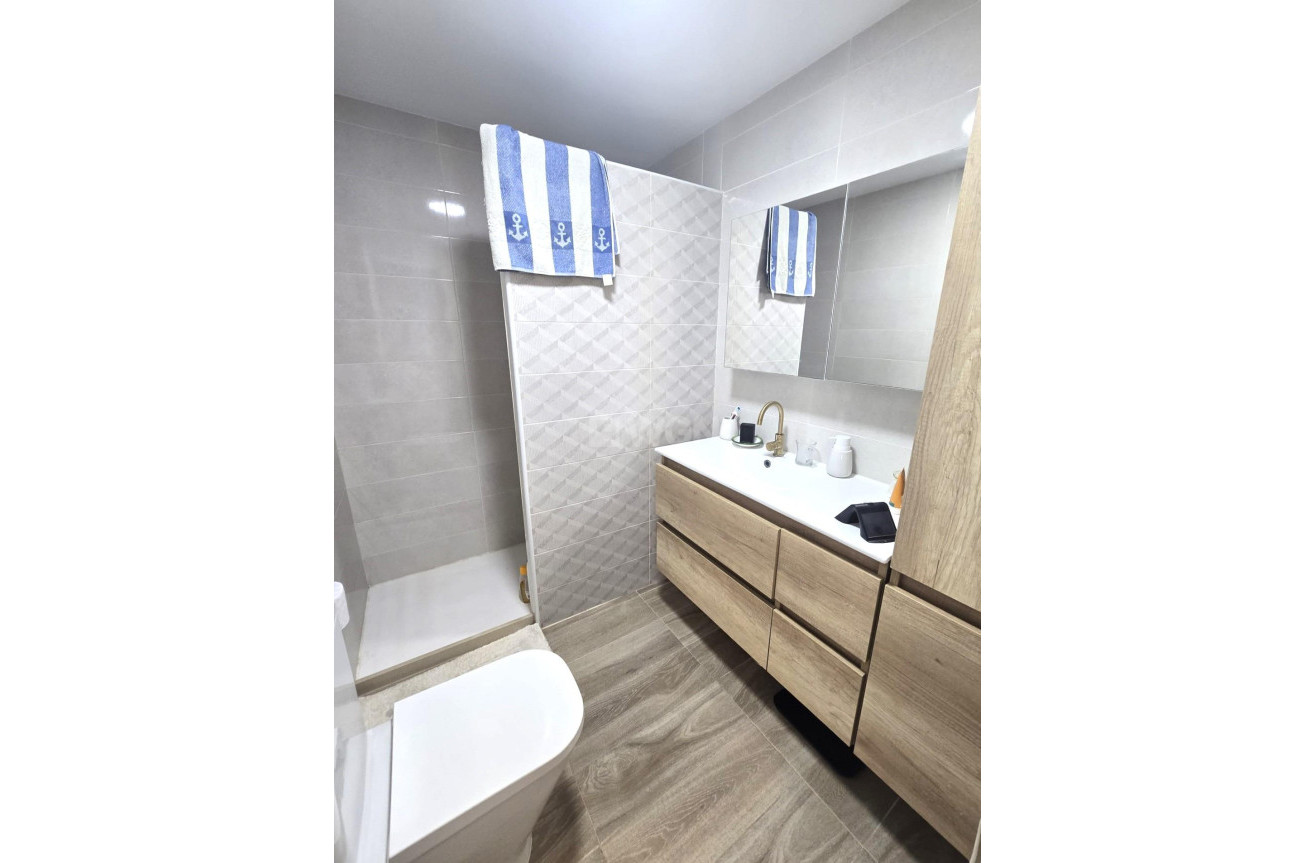 Odsprzedaż - Kamienica - Torrevieja - Los Altos