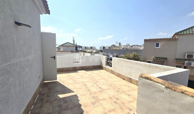 Odsprzedaż - Kamienica - Torrevieja - Los Altos