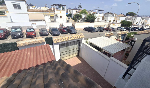 Odsprzedaż - Kamienica - Torrevieja - Los Altos