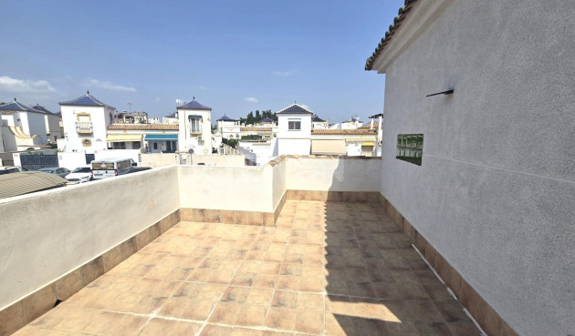 Odsprzedaż - Kamienica - Torrevieja - Los Altos