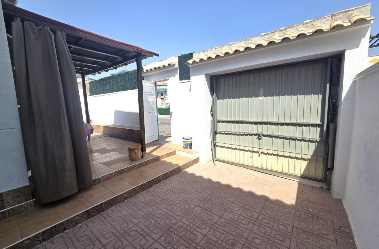 Odsprzedaż - Kamienica - Torrevieja - Los Altos