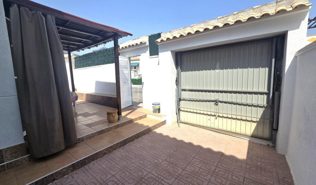 Odsprzedaż - Kamienica - Torrevieja - Los Altos