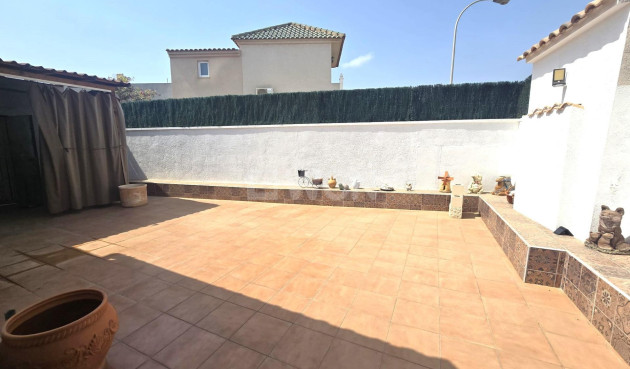 Odsprzedaż - Kamienica - Torrevieja - Los Altos
