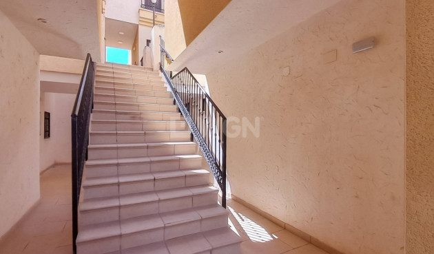 Odsprzedaż - Mieszkanie w bloku - Orihuela Costa - Lomas de Cabo Roig