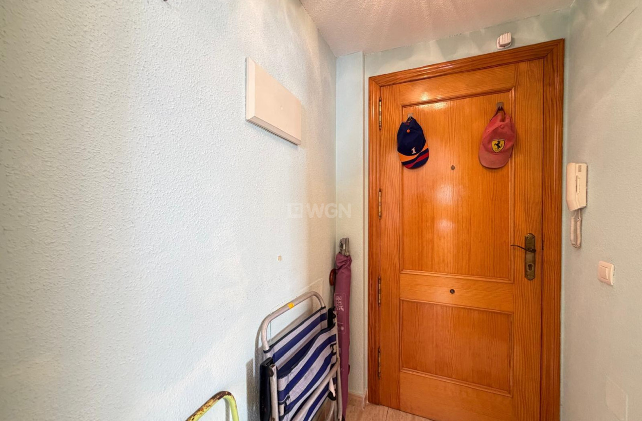 Odsprzedaż - Mieszkanie w bloku - Torrevieja - Acequion