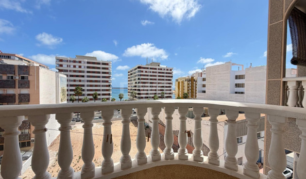 Odsprzedaż - Mieszkanie w bloku - Torrevieja - Acequion