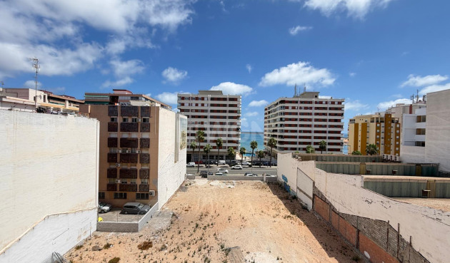 Odsprzedaż - Mieszkanie w bloku - Torrevieja - Acequion