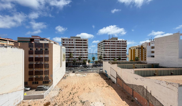 Odsprzedaż - Mieszkanie w bloku - Torrevieja - Acequion