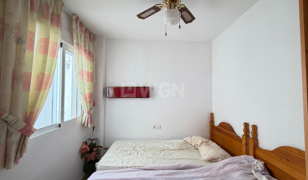 Odsprzedaż - Mieszkanie w bloku - Torrevieja - Acequion