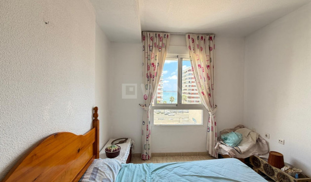 Odsprzedaż - Mieszkanie w bloku - Torrevieja - Acequion