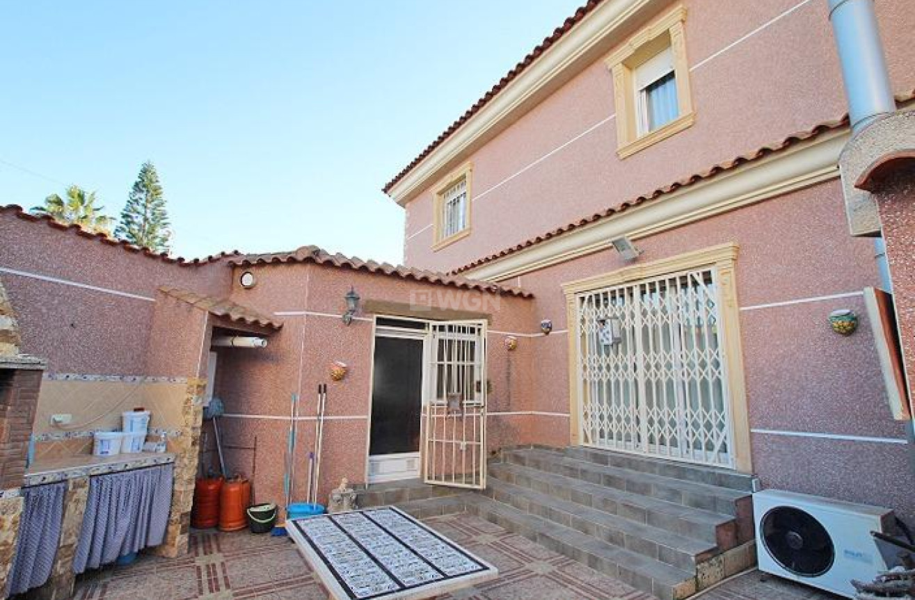 Odsprzedaż - Villa - Formentera del Segura - C- Cooperativa