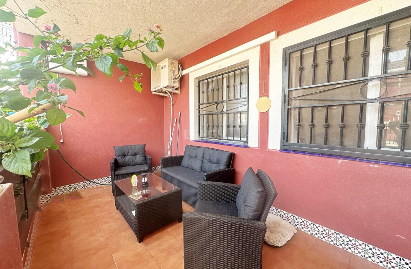 Odsprzedaż - Bungalow - Orihuela Costa - Los Altos