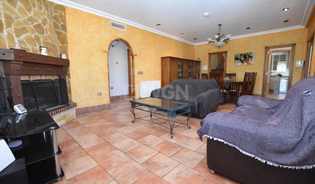 Odsprzedaż - Villa - San Fulgencio - Costa Blanca