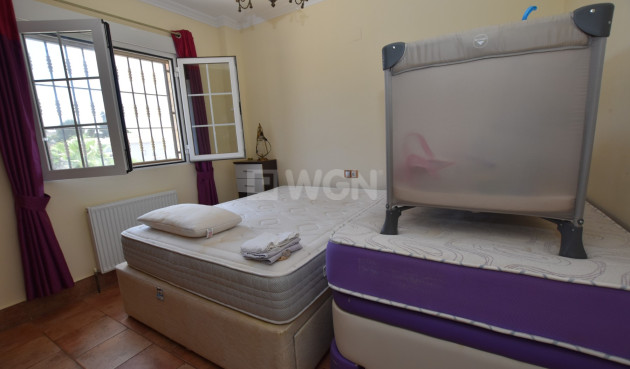 Odsprzedaż - Villa - San Fulgencio - Costa Blanca