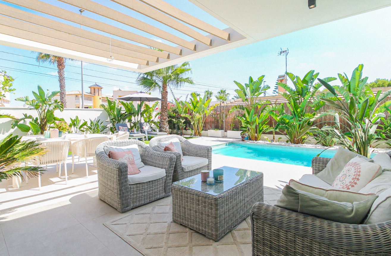Odsprzedaż - Villa - Orihuela Costa - Costa Blanca