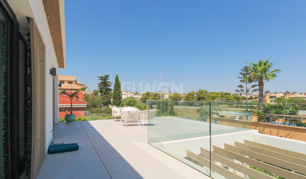 Odsprzedaż - Villa - Orihuela Costa - Costa Blanca