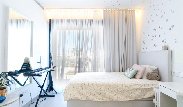 Odsprzedaż - Villa - Orihuela Costa - Costa Blanca