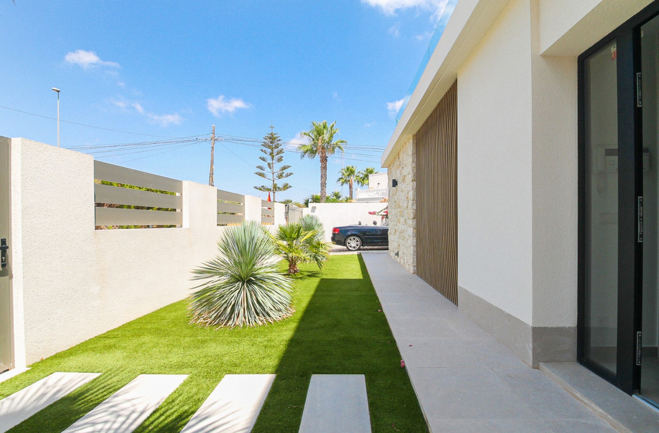 Odsprzedaż - Villa - Orihuela Costa - Costa Blanca