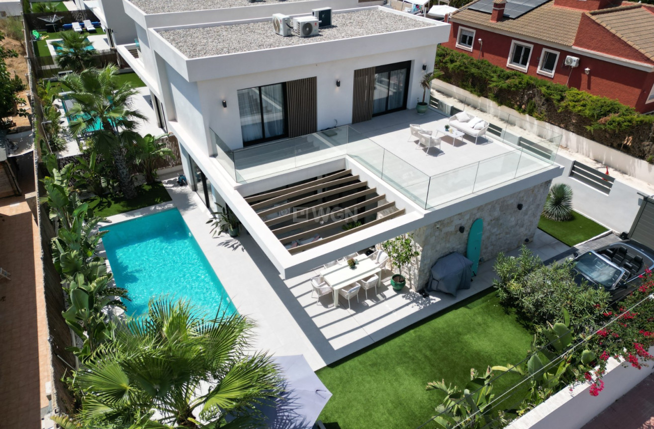 Odsprzedaż - Villa - Orihuela Costa - Costa Blanca