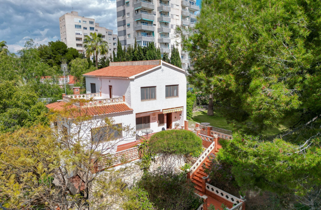 Odsprzedaż - Villa - El Campello - Costa Blanca