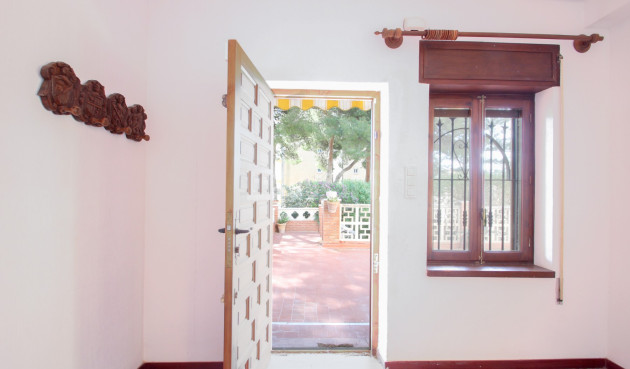 Odsprzedaż - Villa - El Campello - Costa Blanca