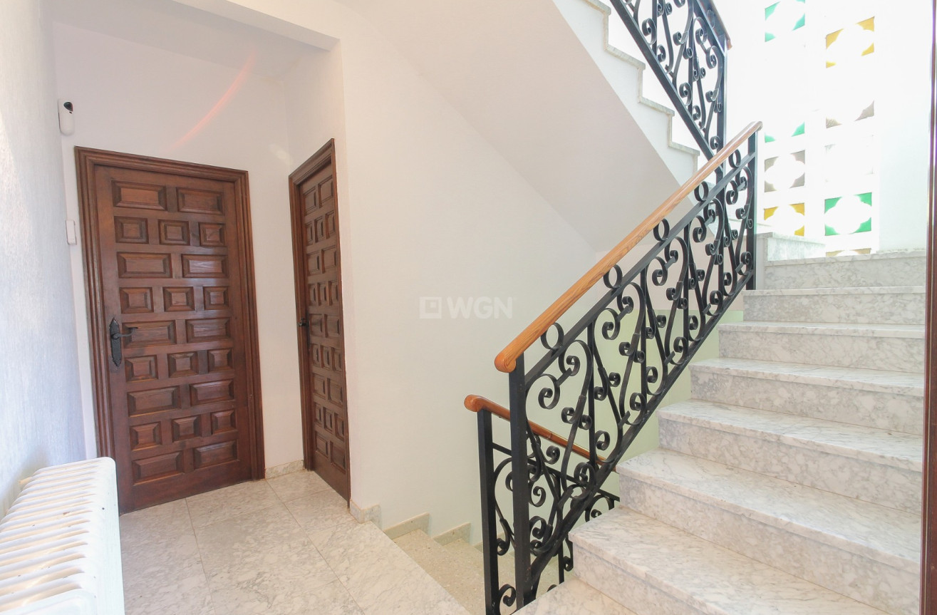 Odsprzedaż - Villa - El Campello - Costa Blanca