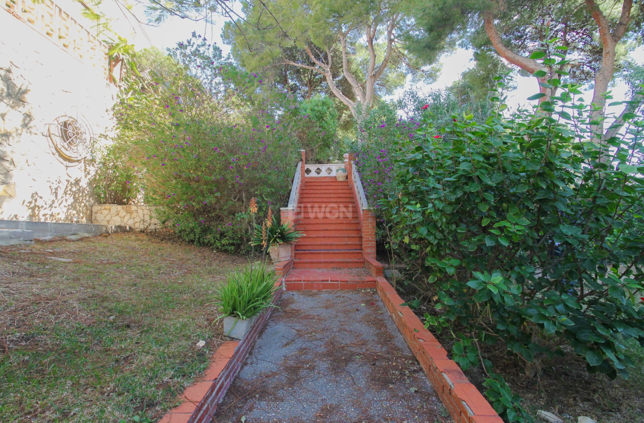 Odsprzedaż - Villa - El Campello - Costa Blanca