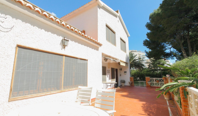Odsprzedaż - Villa - El Campello - Costa Blanca