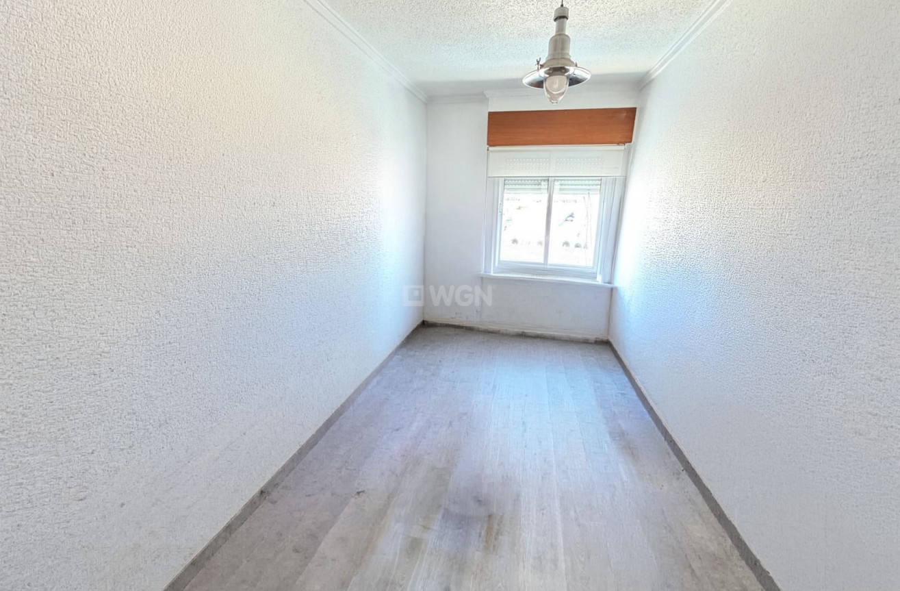 Odsprzedaż - Mieszkanie w bloku - Los Montesinos - Costa Blanca