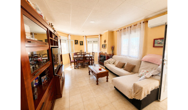 Resale - Villa - Torrevieja - Costa Blanca