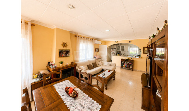 Resale - Villa - Torrevieja - Costa Blanca