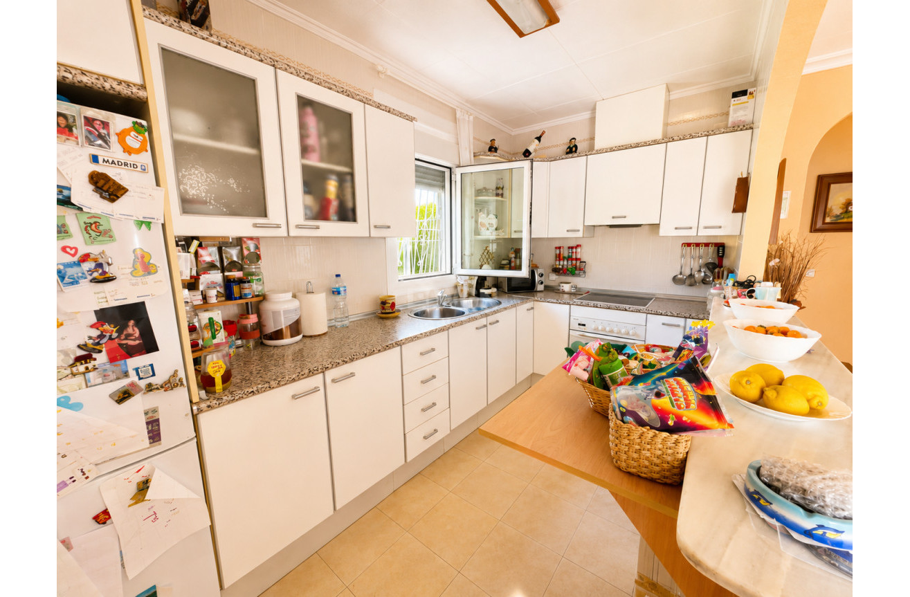 Resale - Villa - Torrevieja - Costa Blanca