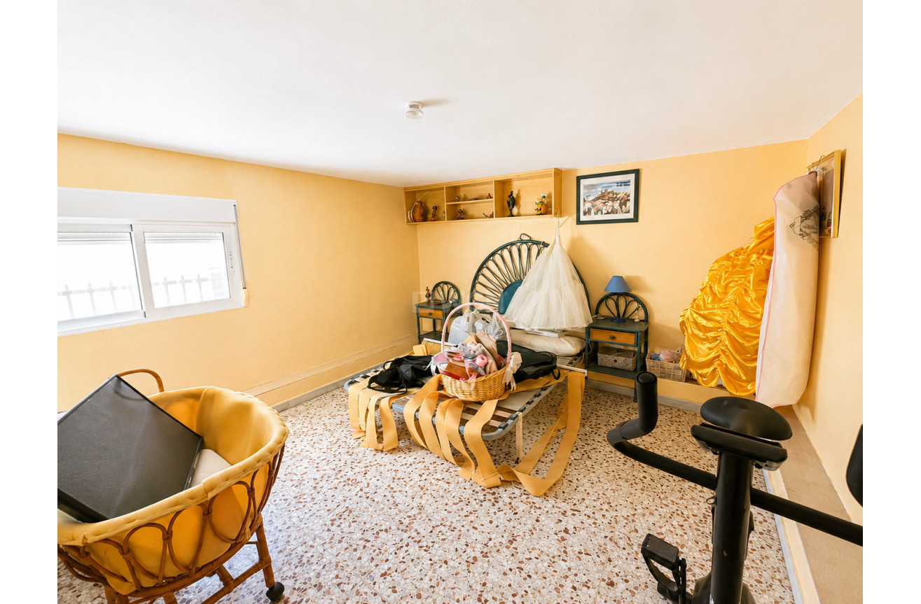 Resale - Villa - Torrevieja - Costa Blanca