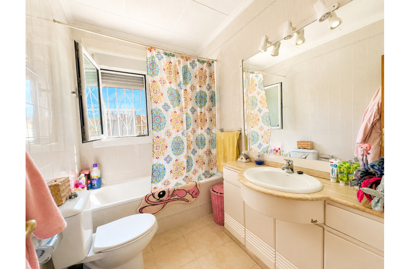 Resale - Villa - Torrevieja - Costa Blanca