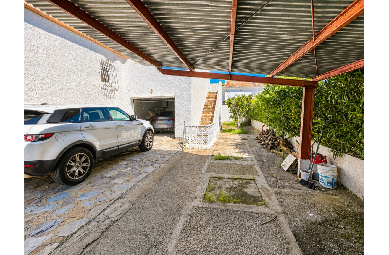 Resale - Villa - Torrevieja - Costa Blanca