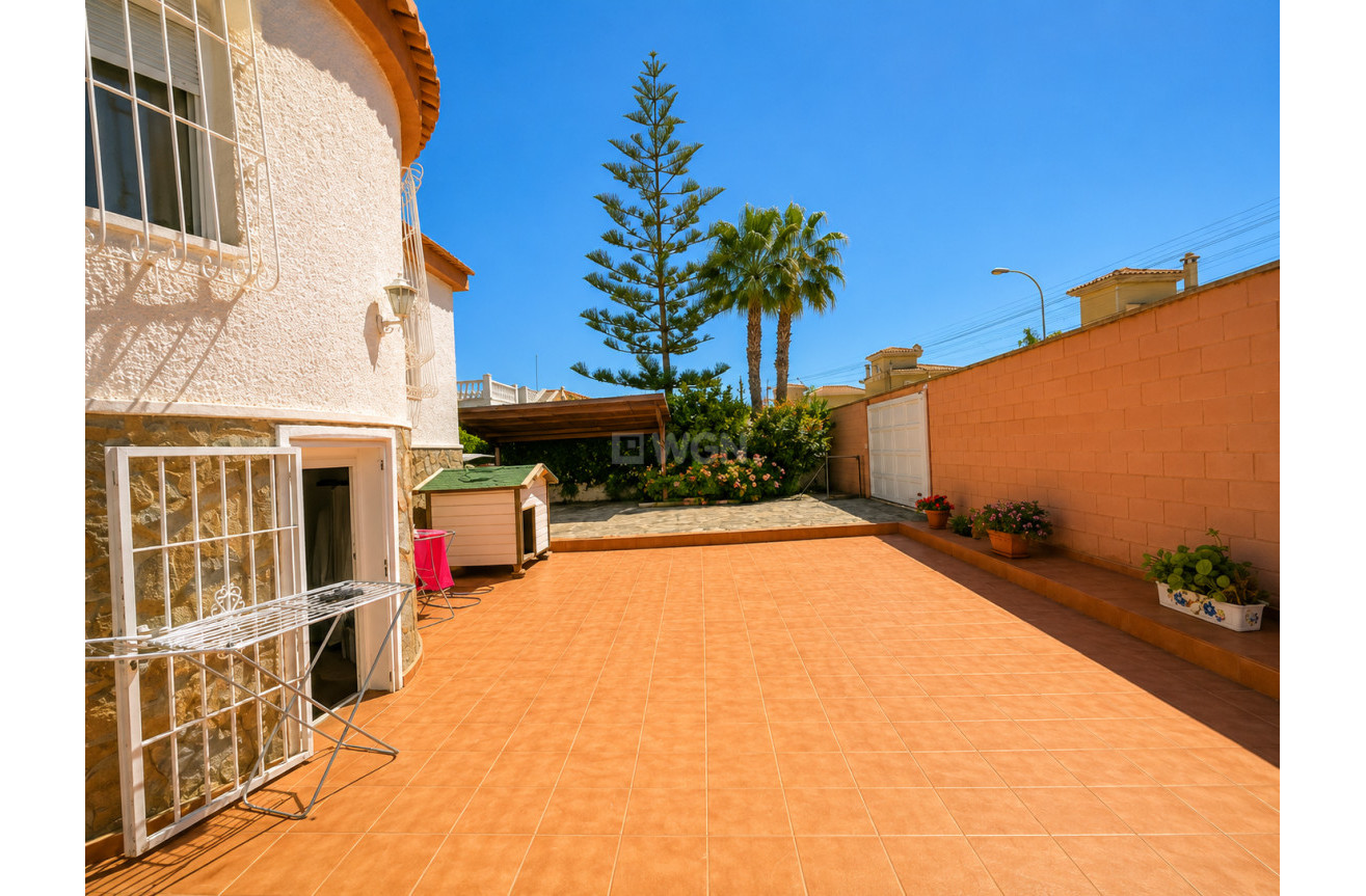Resale - Villa - Torrevieja - Costa Blanca