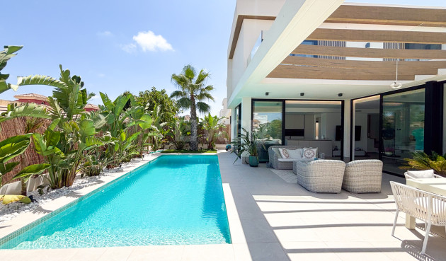 Resale - Villa - Cabo Roig - Costa Blanca