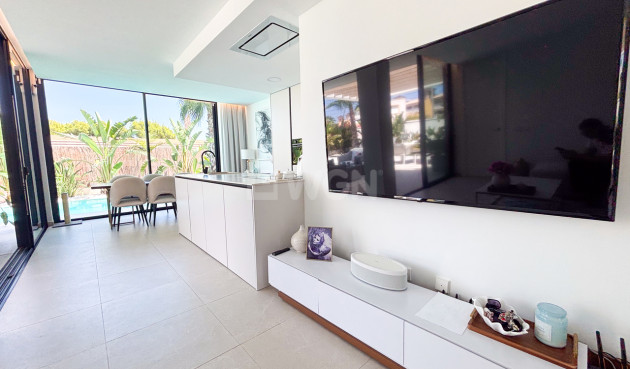 Resale - Villa - Cabo Roig - Costa Blanca
