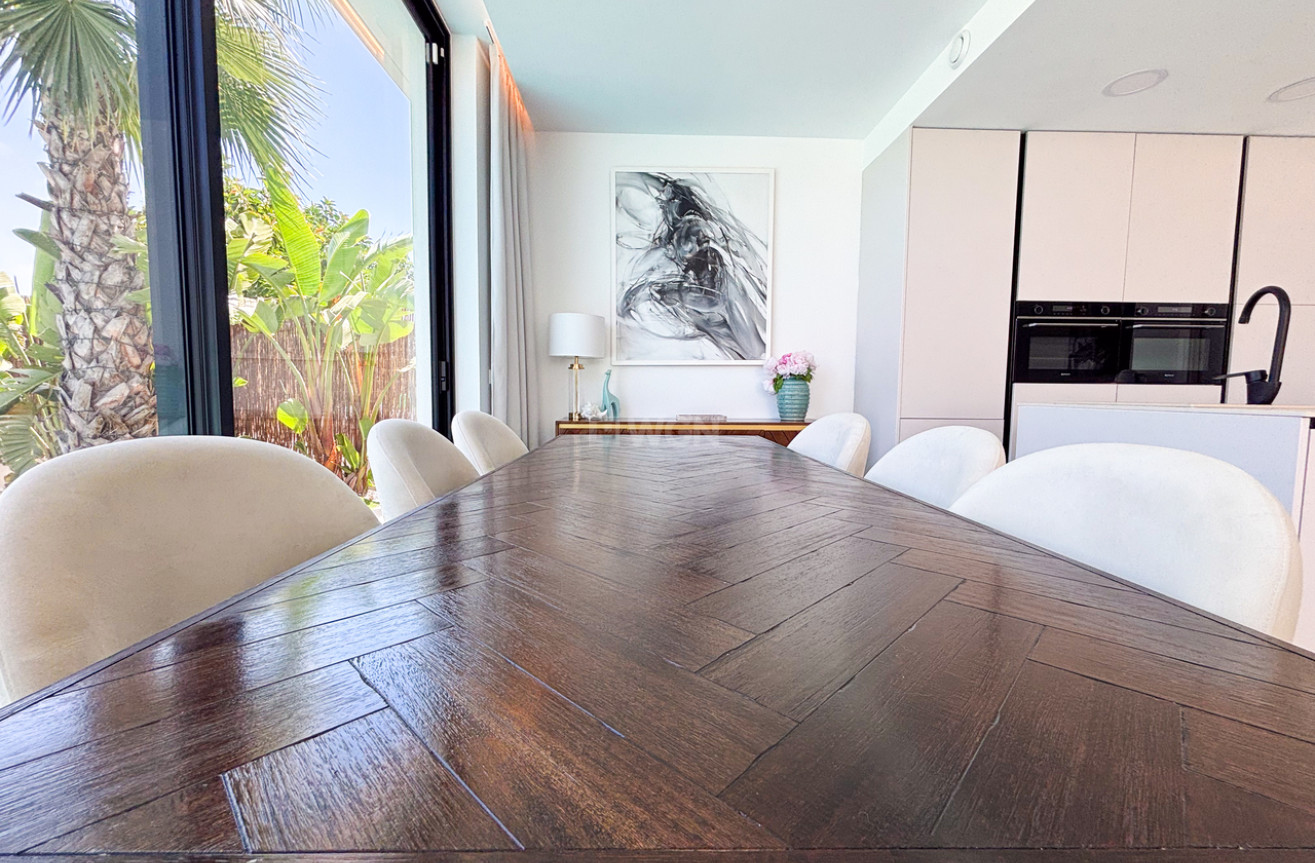 Resale - Villa - Cabo Roig - Costa Blanca