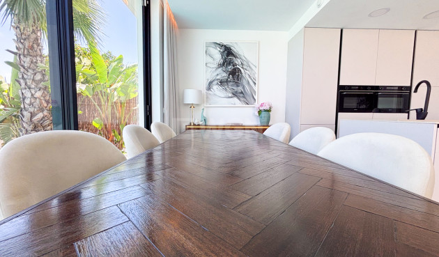Resale - Villa - Cabo Roig - Costa Blanca
