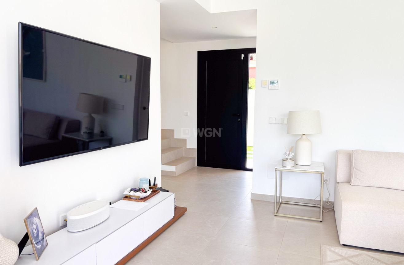 Resale - Villa - Cabo Roig - Costa Blanca