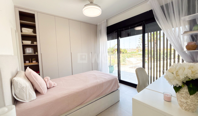 Resale - Villa - Cabo Roig - Costa Blanca